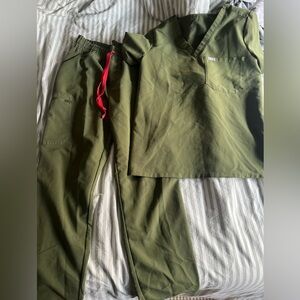 Figs Olive Green Short Sleeve Top